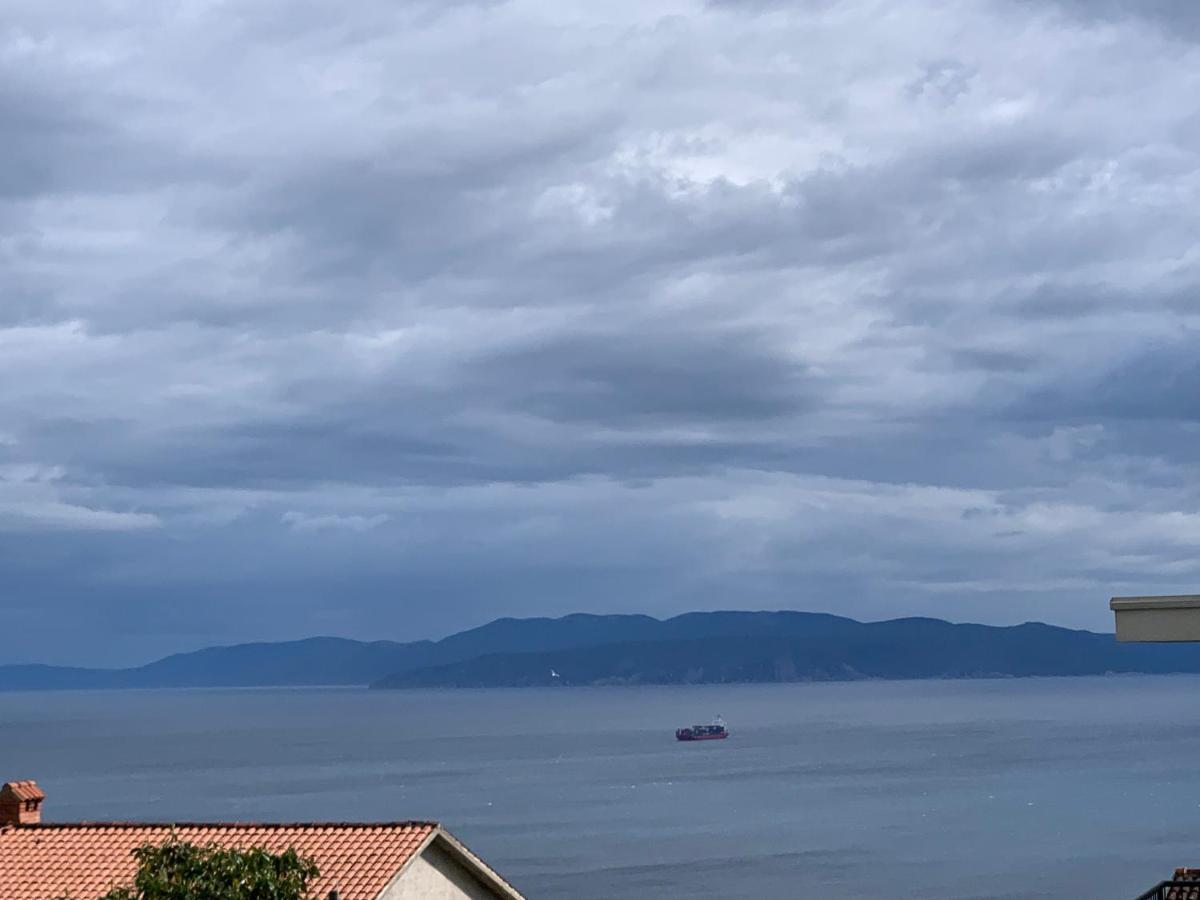 Deluxe Apartment Dora With A Private Parking, Terrace And See View Rijeka Eksteriør bilde
