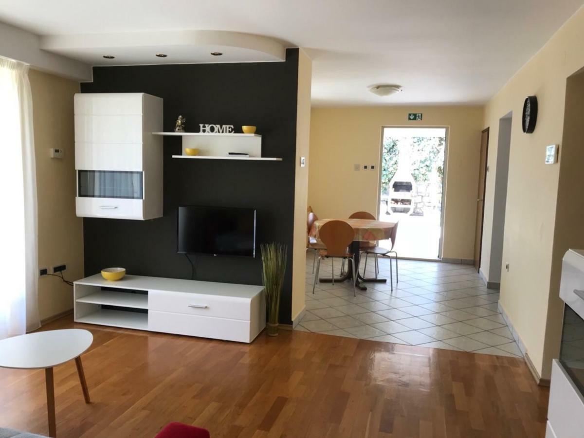 Deluxe Apartment Dora With A Private Parking, Terrace And See View Rijeka Eksteriør bilde